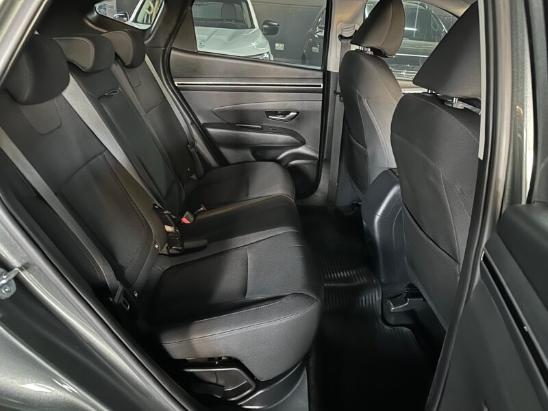 HYUNDAI TUCSON ESSENTIALS MODELO 2024 - Image 17