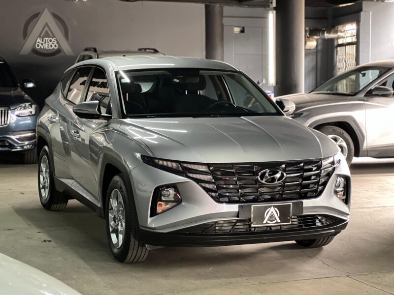 HYUNDAI TUCSON ESSENTIALS MODELO 2024 - GRIS - Image 3