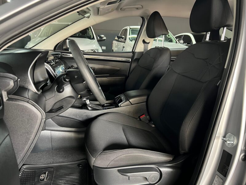 HYUNDAI TUCSON ESSENTIALS MODELO 2024 - GRIS - Image 11