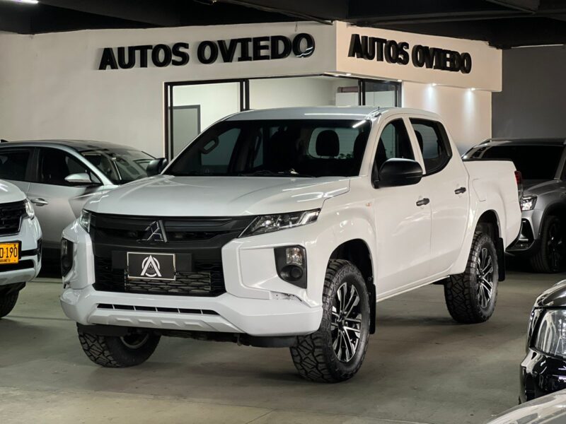 MITSUBISHI L200 GLX 2023 MECÁNICA 4X4 DIÉSEL