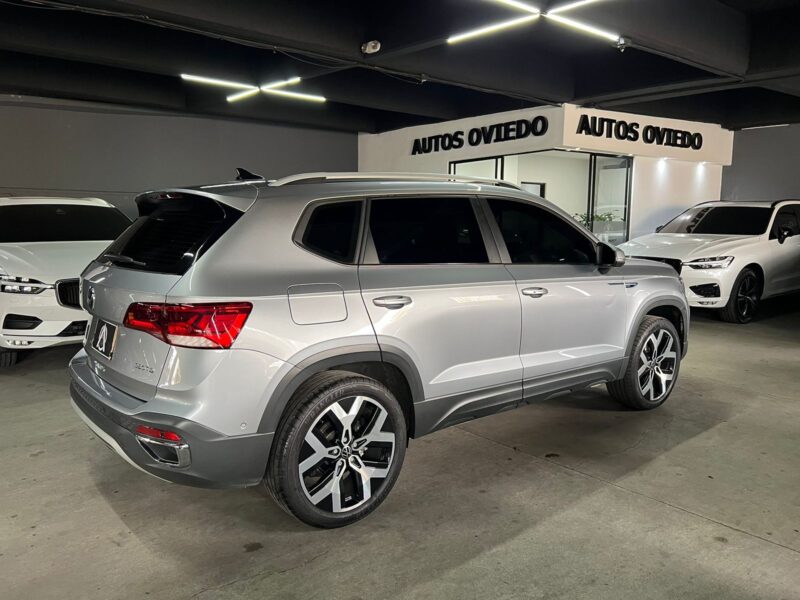 VOLKSWAGEN TAOS HIGHLINE MODELO 2024 - Image 9
